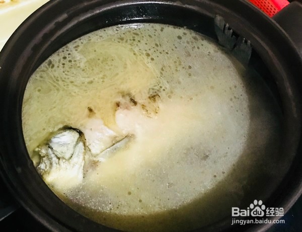 怎样做鲫鱼豆腐汤