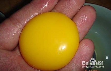 如何鉴别假鸡蛋？