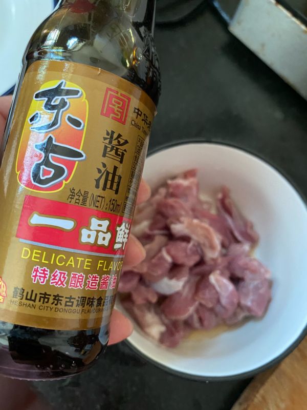 娃娃菜木耳炒肉