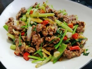 怎么做小炒牛肉
