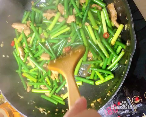 诱惑味蕾的蒜苔炒肉丝