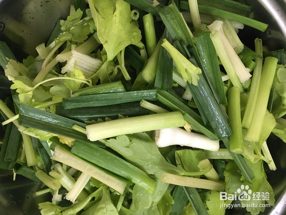 芹菜蒜苗炒鸭肠怎么做?