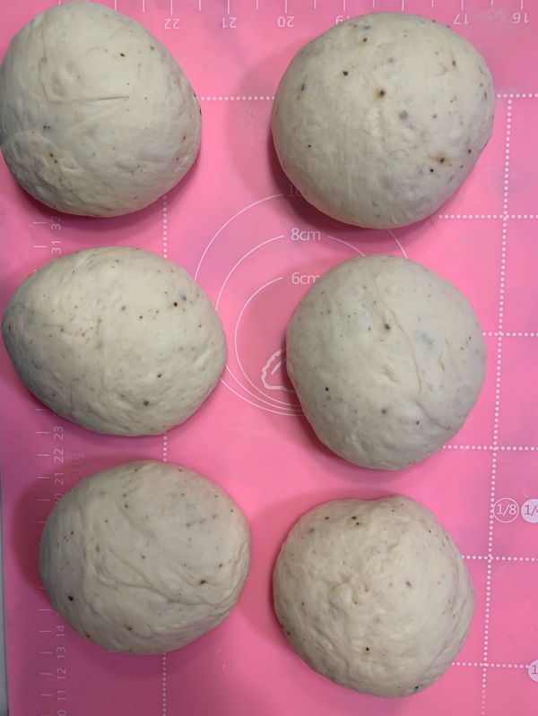 100黑胡椒吐司