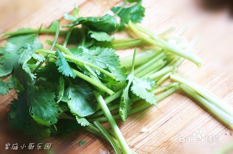 家庭小厨怎么做好菜：[7]西兰花炒香菇怎么做