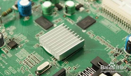 为何电视芯片比屏幕还重要？