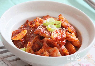 辣白菜炒五花肉做法