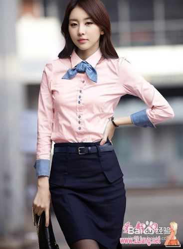 时尚白领冬季职业装搭配技巧