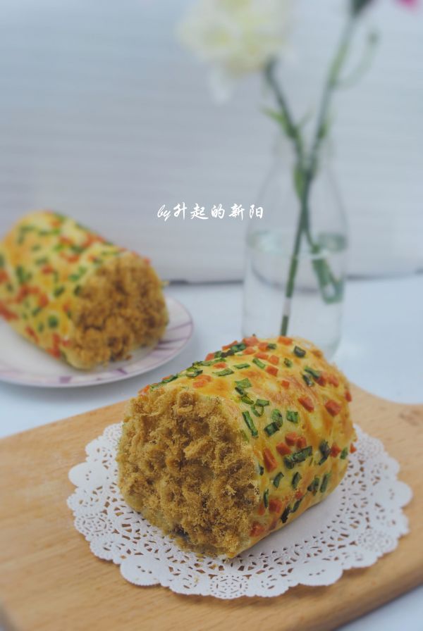 葱香肉松面包卷