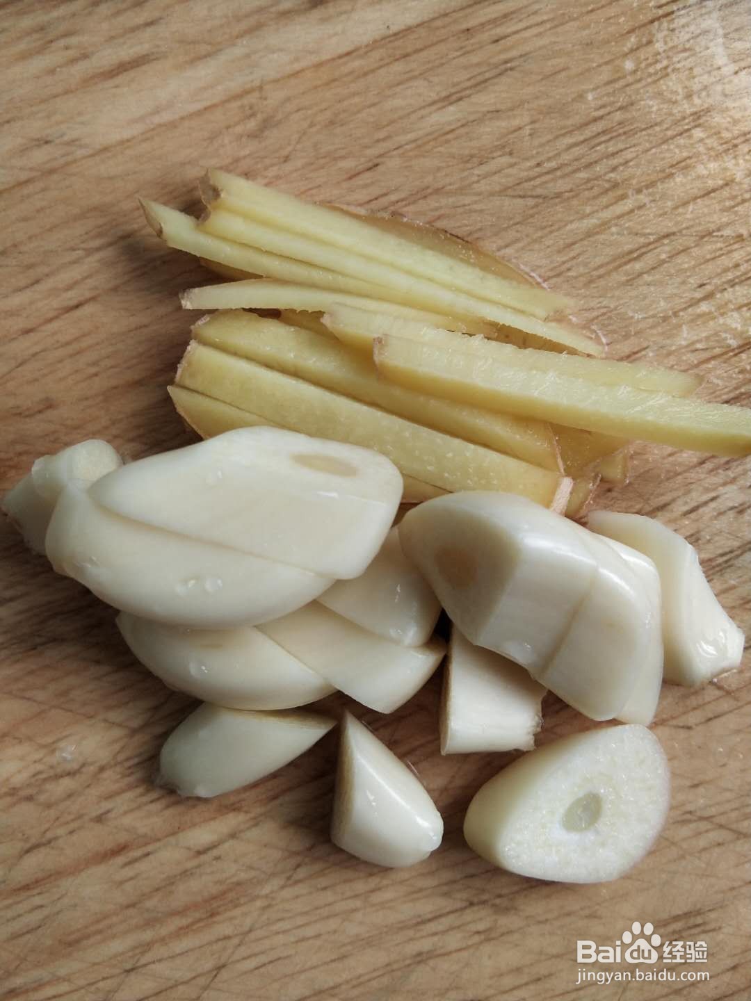 鸭肉怎么炒才好吃