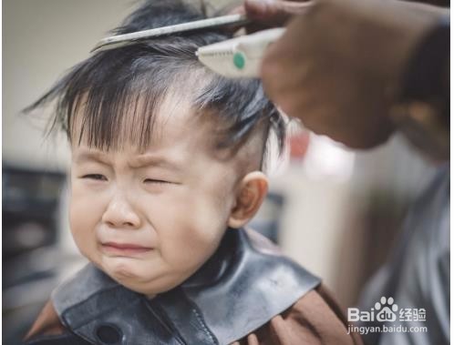 自己给孩子理发的注意事项