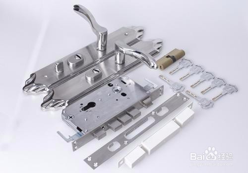 如何选购安全门锁