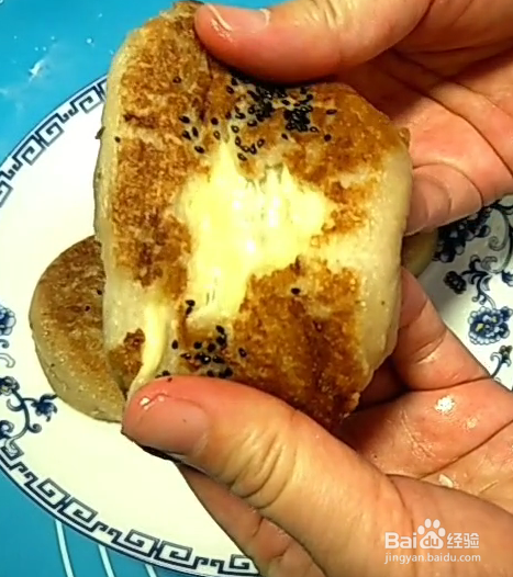 香蕉芝士糯米饼的做法