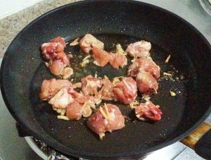 超级简单的咖喱鸡肉饭