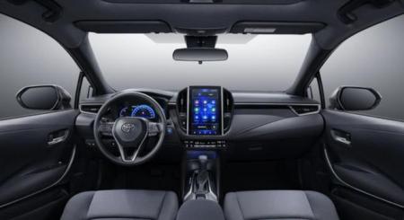 A级车强者相约换代，“小天籁”轩逸和“小亚洲龙”雷凌该选谁？