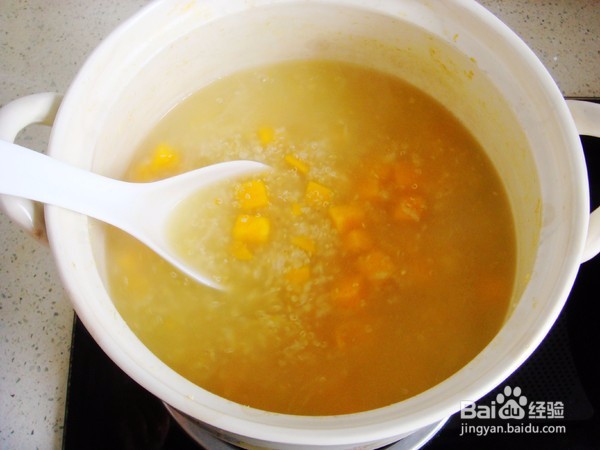 藜麦蜜薯粥的做法