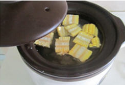 养生玉米山药棒骨汤