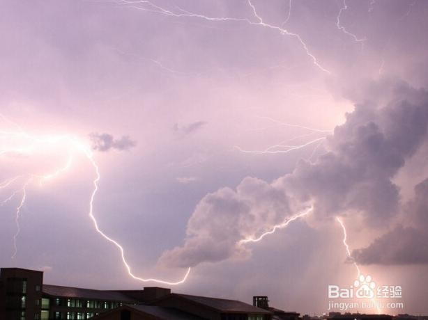 突遇暴风雨因注意些什么