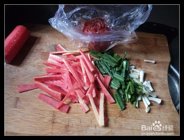 如何做家常小菜——牛肉丝炒胡萝卜