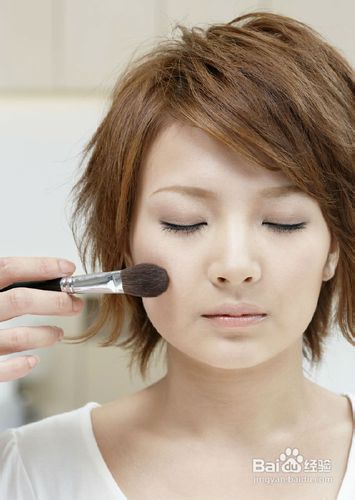 正确彩妆的步骤图解