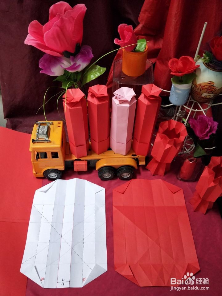 多面体楼房:艺术馆,美术馆,图书馆。