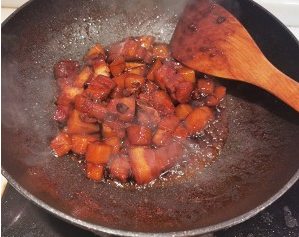 软糯下饭的红烧肉