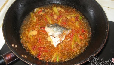 看看香辣老碗鱼的做法