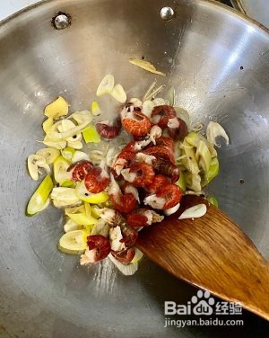 怎么自制香辣小龙虾尾