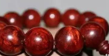 鸡血红小叶紫檀好不好