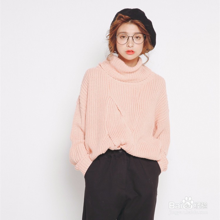 平凡的纯色毛衣，教你脱颖而出