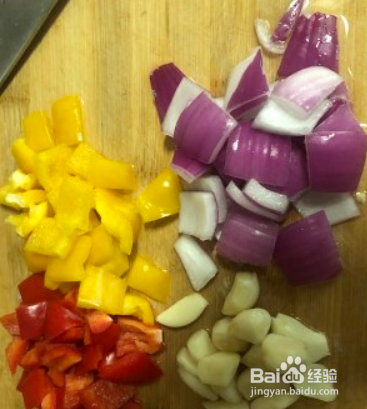 超级好吃下饭的彩椒牛肉粒