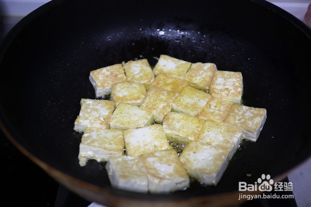 鲅鱼干豆腐煲的制作方法