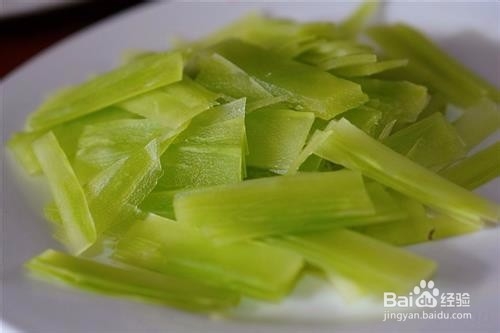 莴笋叶怎么炒不苦