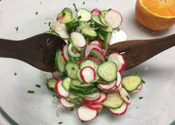 红萝卜青瓜沙拉