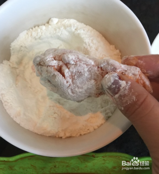 鸡腿裹面粉怎么炸