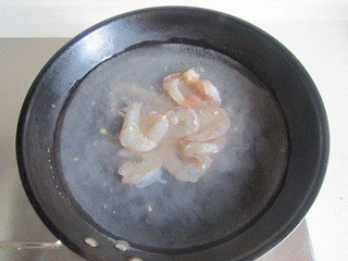 香煎鸡排虾仁蔬菜沙拉怎么做