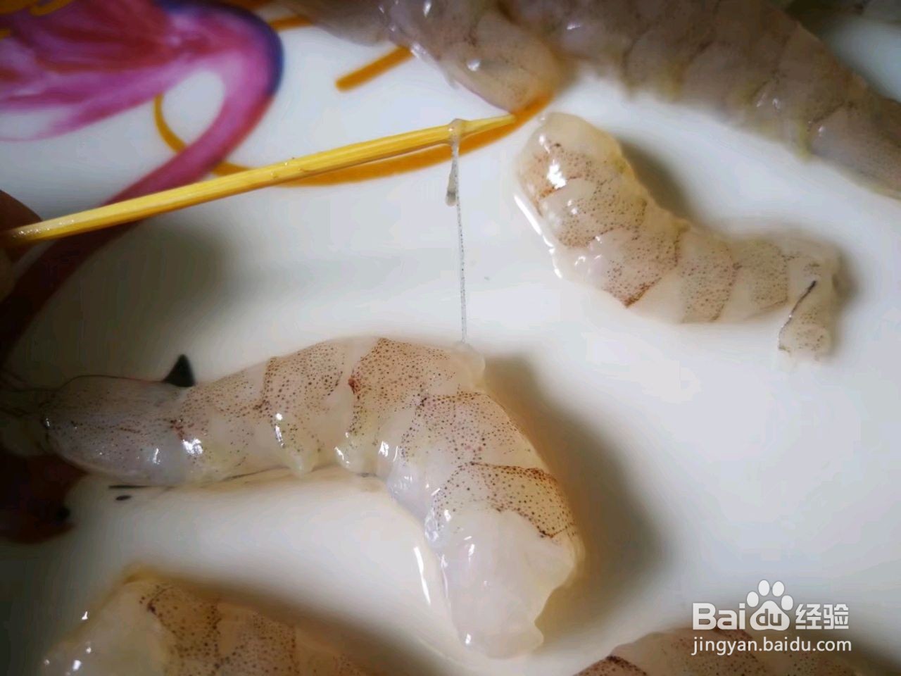 西兰花炒虾仁的做法