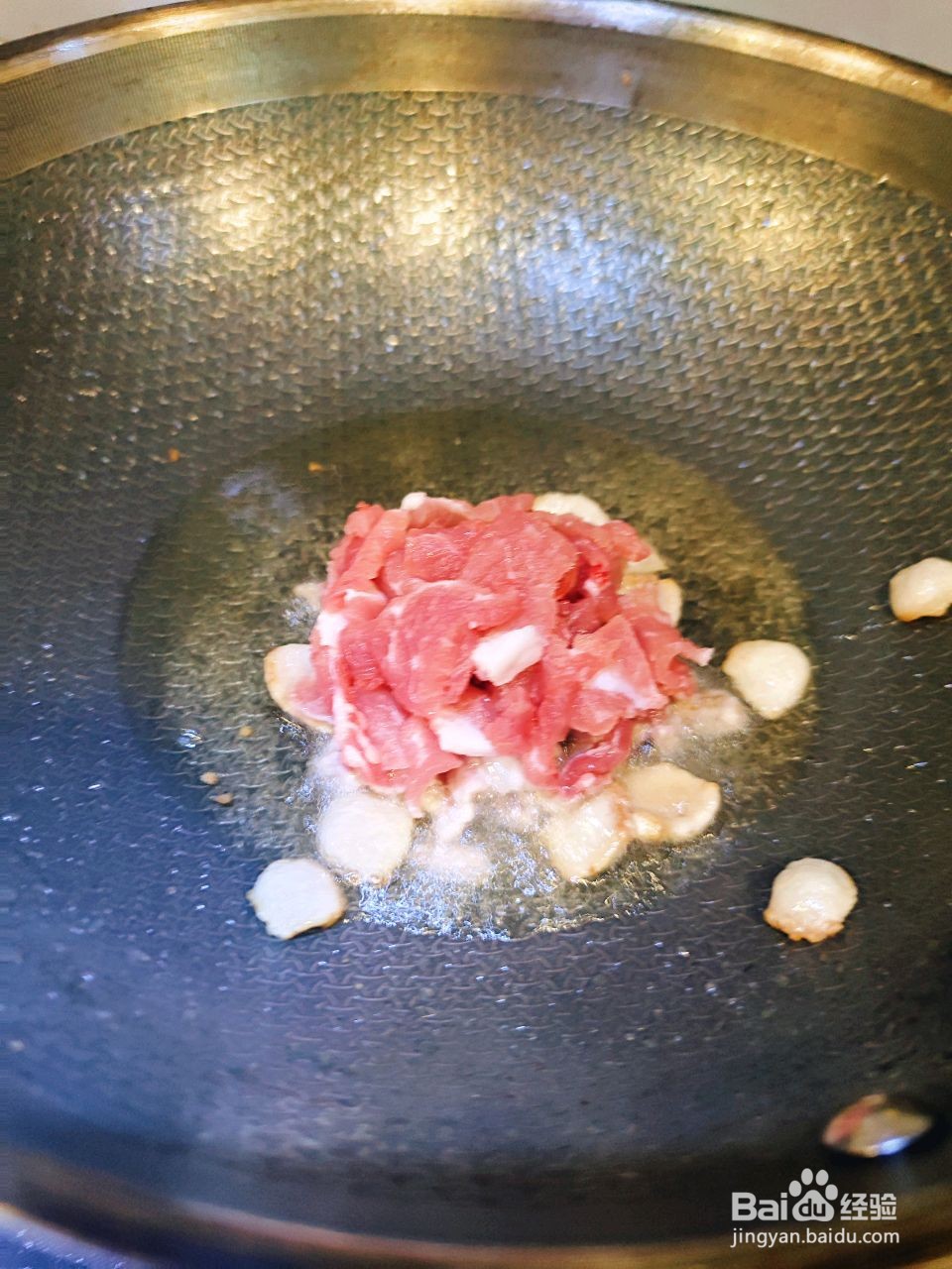 白菜炒年糕的做法