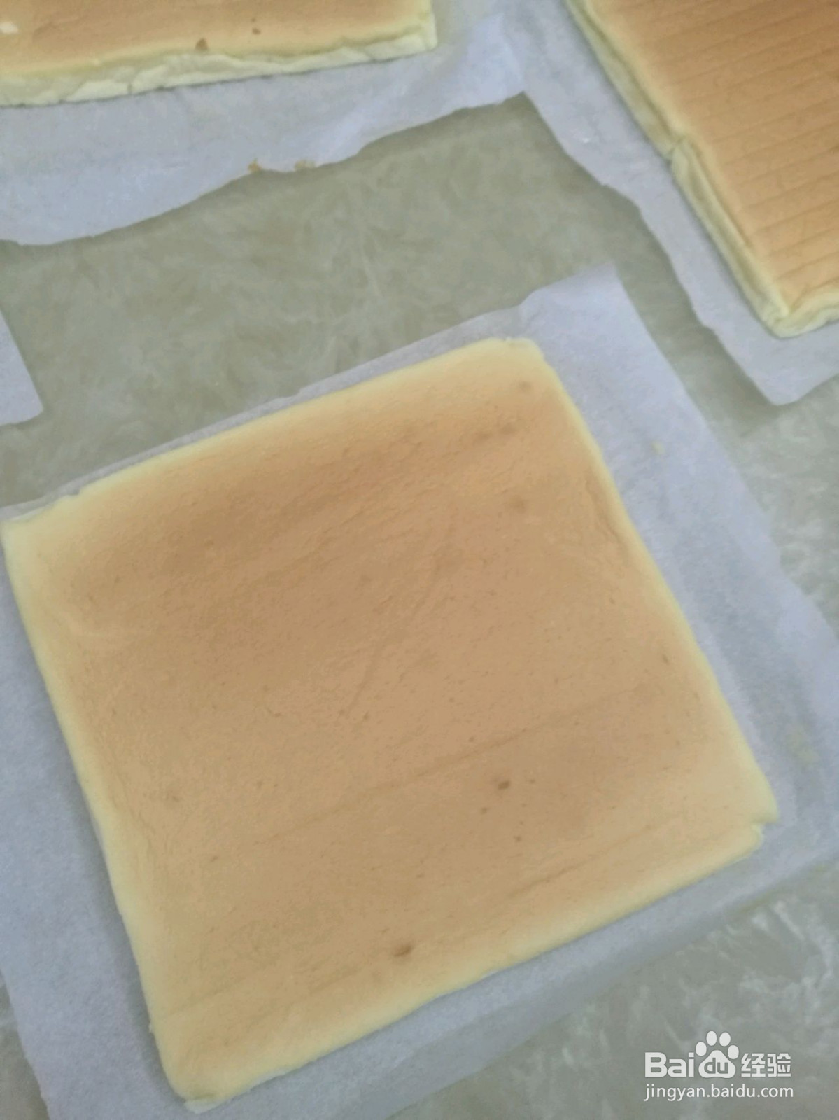 草莓蛋糕卷的做法