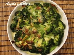 食补佳品炬烤西兰花的做法