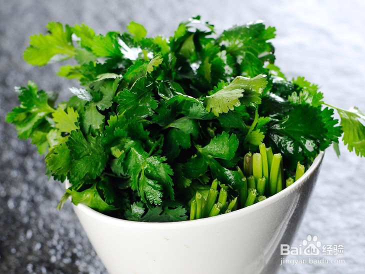 你知道准妈妈有哪些食物最好少吃吗?