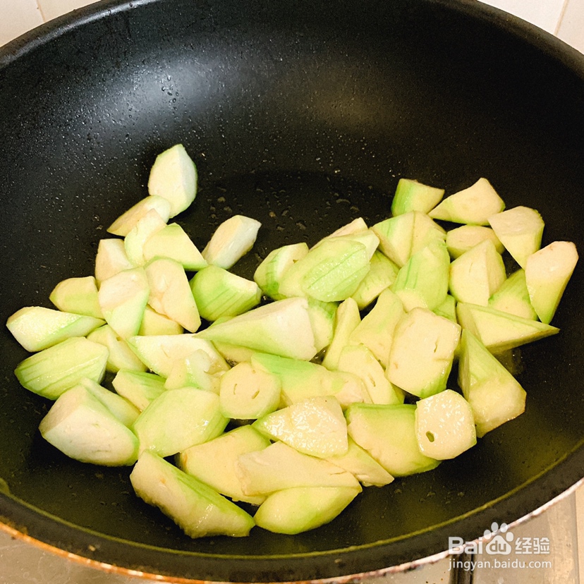 酥到掉渣的丝瓜炒鱼面筋