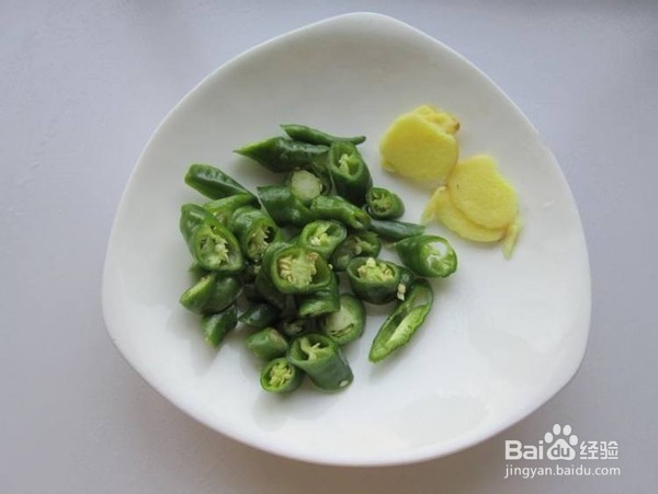 妈妈做的香辣干锅鸡