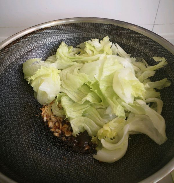 蒜香鲍汁蚝油生菜