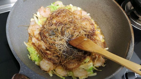 家常虾仁粉丝煲