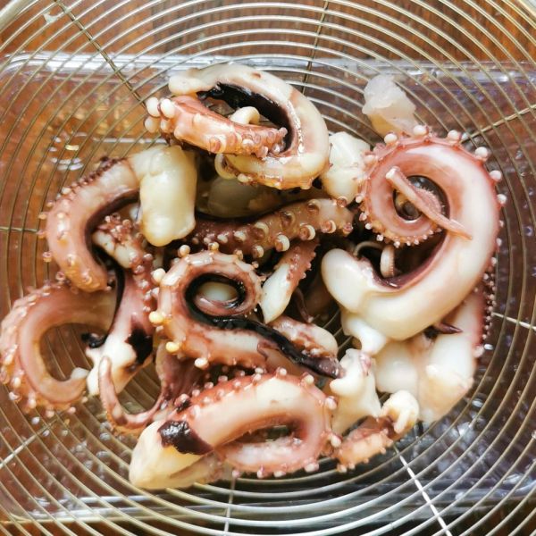 快手家常爆炒鱿鱼须