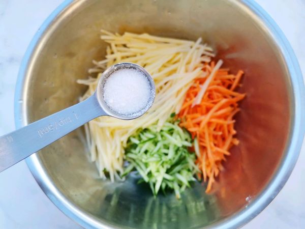 饺子皮土豆丝饼