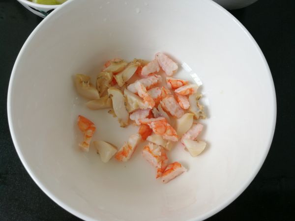 鲍鱼虾仁蔬果沙拉