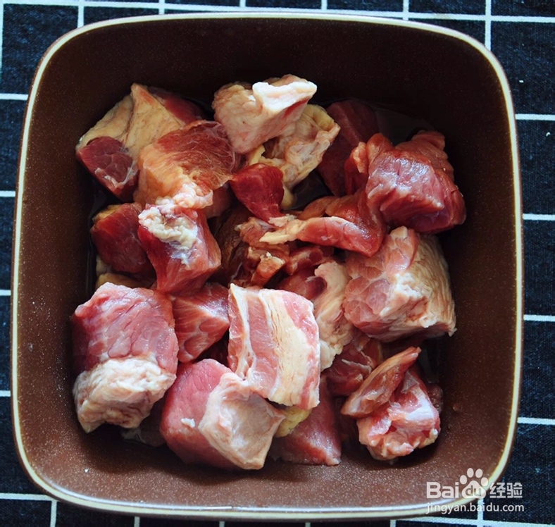 土豆炖牛腩的做法