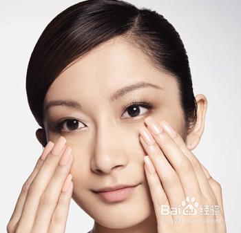 秋季怎样护理眼部肌肤