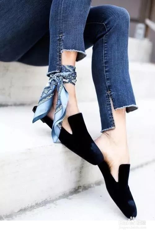 如何利用丝巾玩转整个秋季